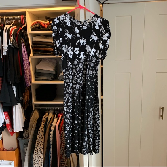 Michael Kors 3D Floral Sequined Dress - Picture 6 of 10